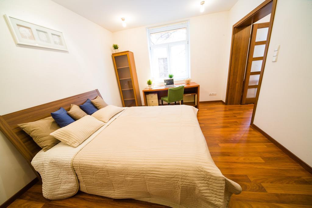 Wawel Cracow Old City Apartments - Friendhouse Apartments Krakow Exterior photo